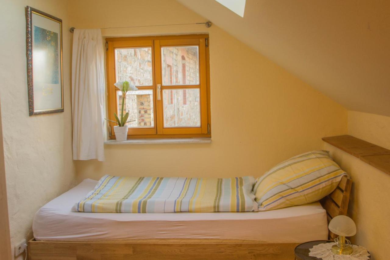 Haus Falkenhof Knüllwald エクステリア 写真